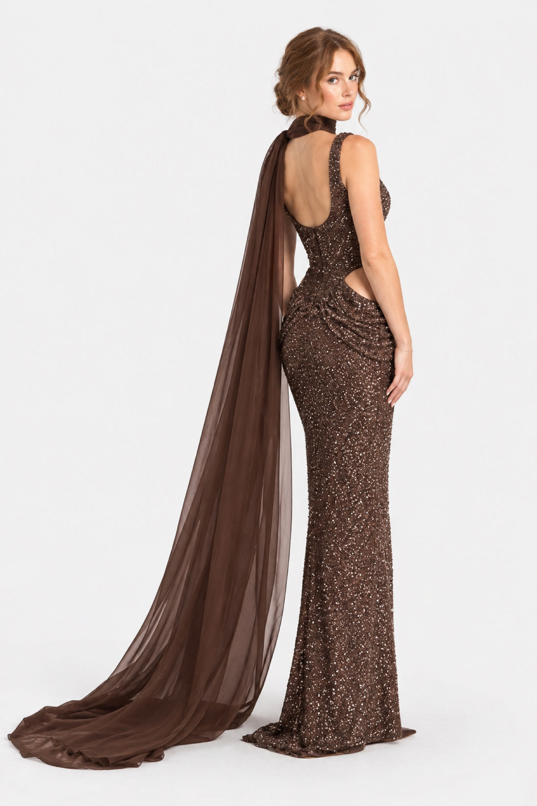 Ambre — Robe longue pailletée à cape