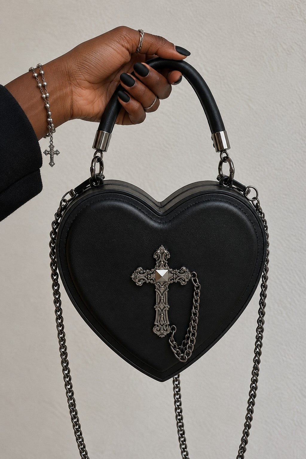 Cœur Noir — Sac cœur à croix