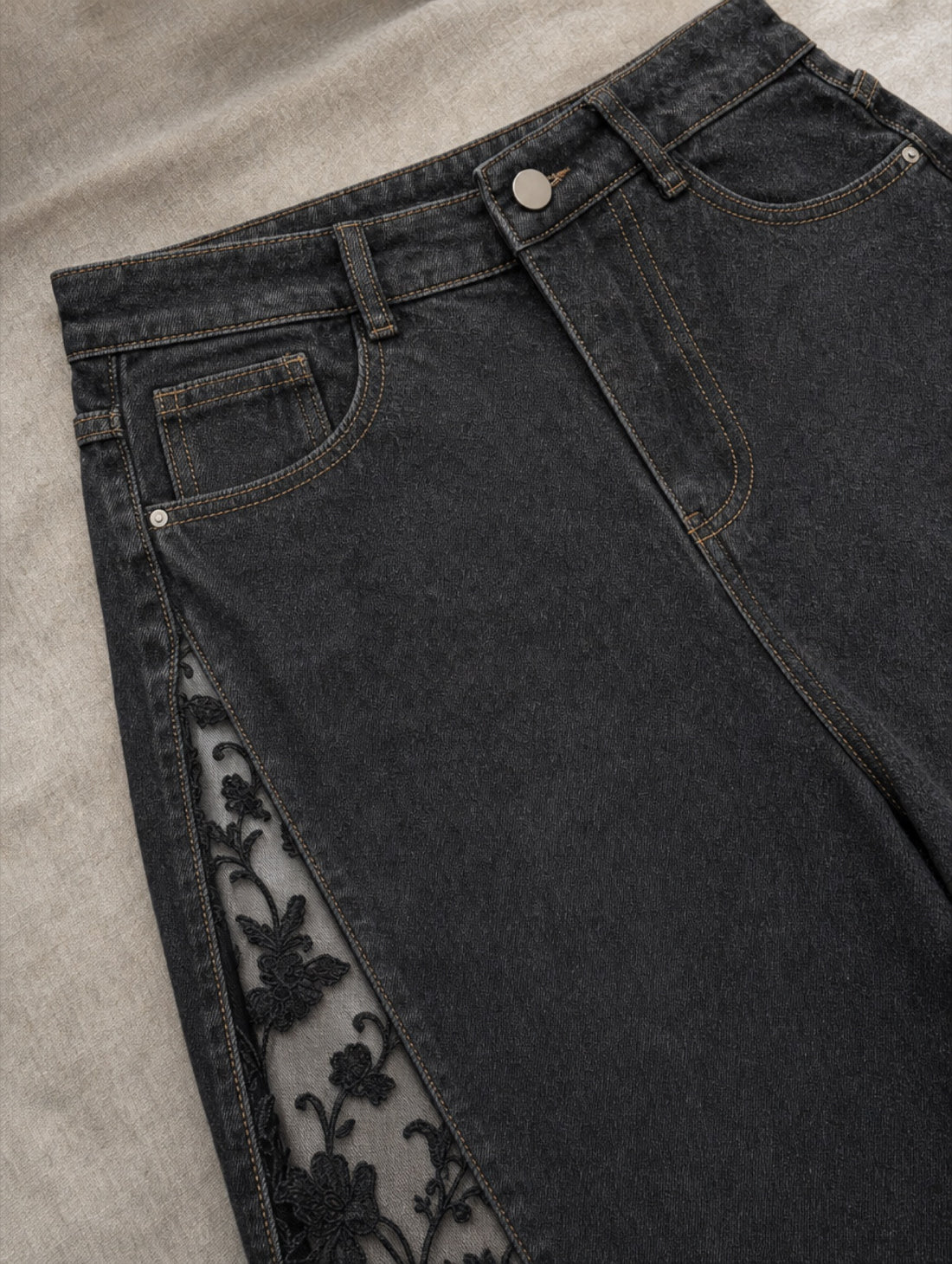 Lilith jean flare à dentelle
