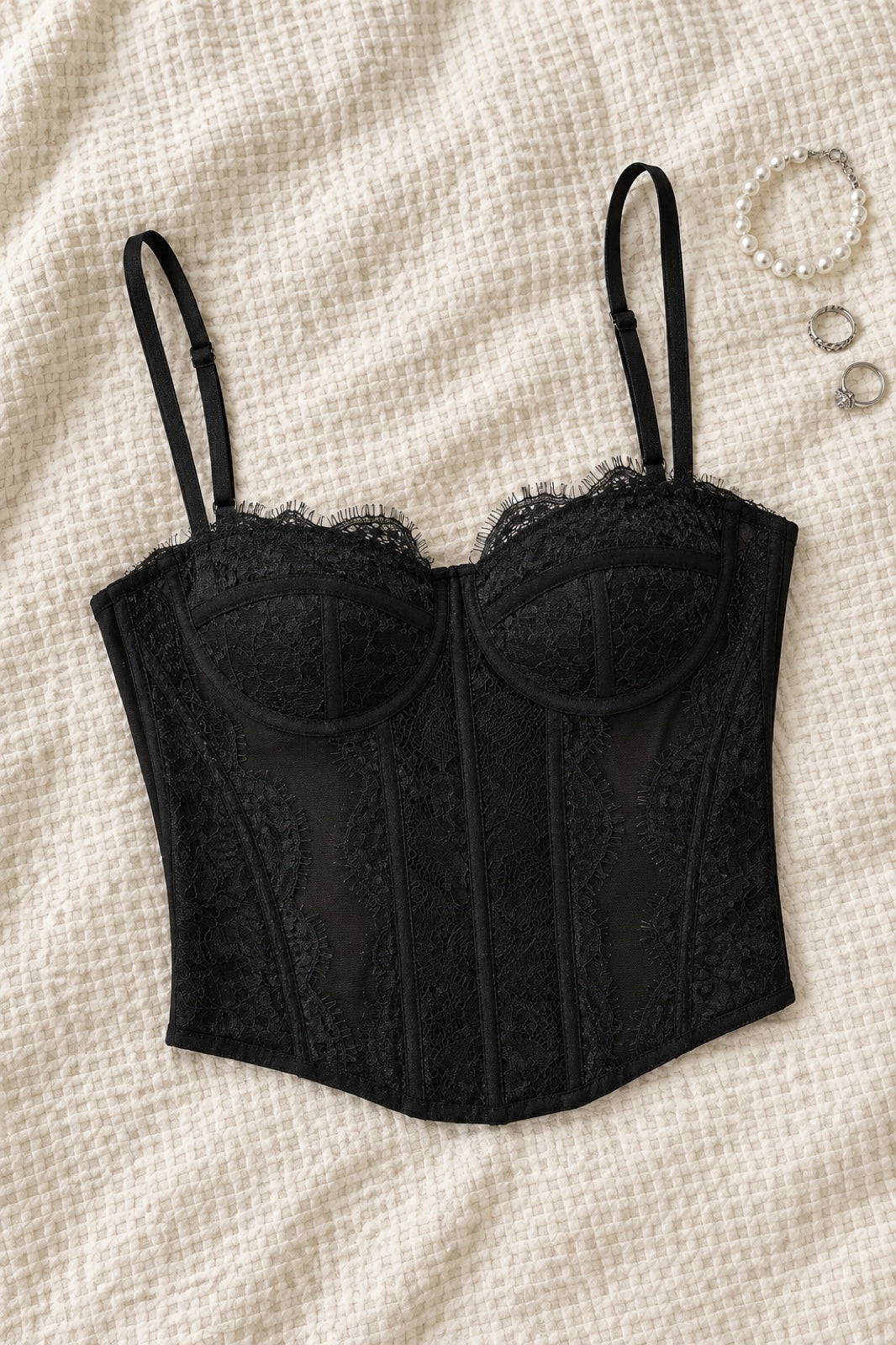Carmilla — Bustier corset en dentelle