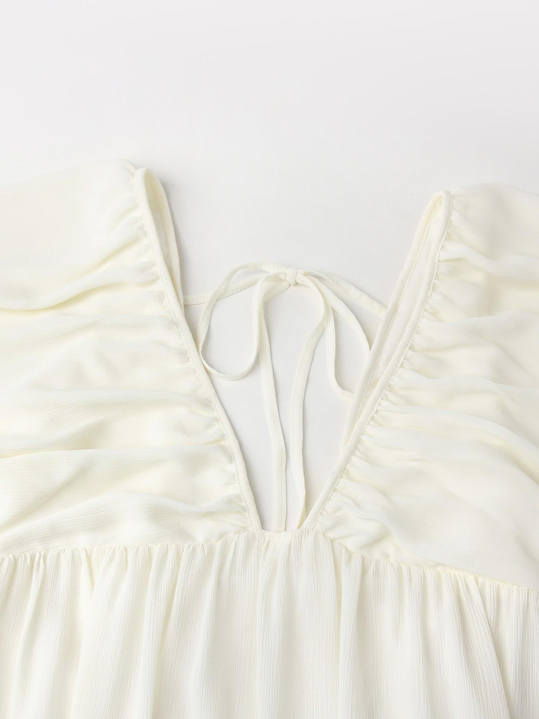 Colombe mini-robe mousseline dos nu à volants