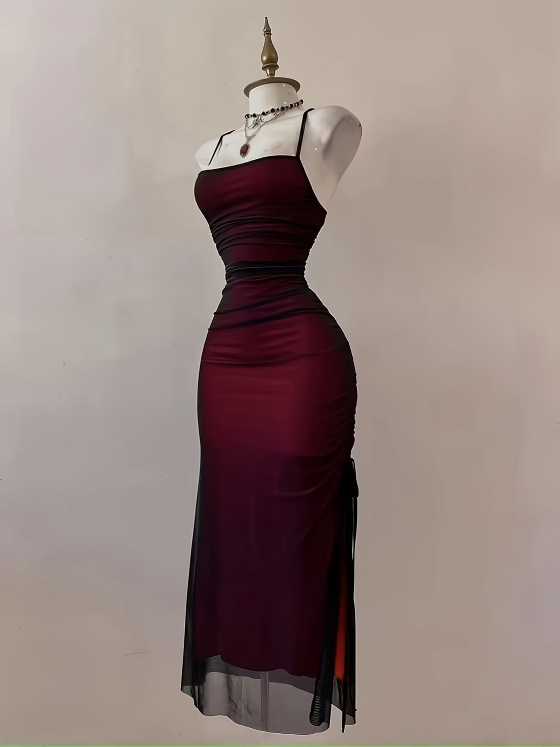 Élisabeth — Robe longue bordeaux voile noir