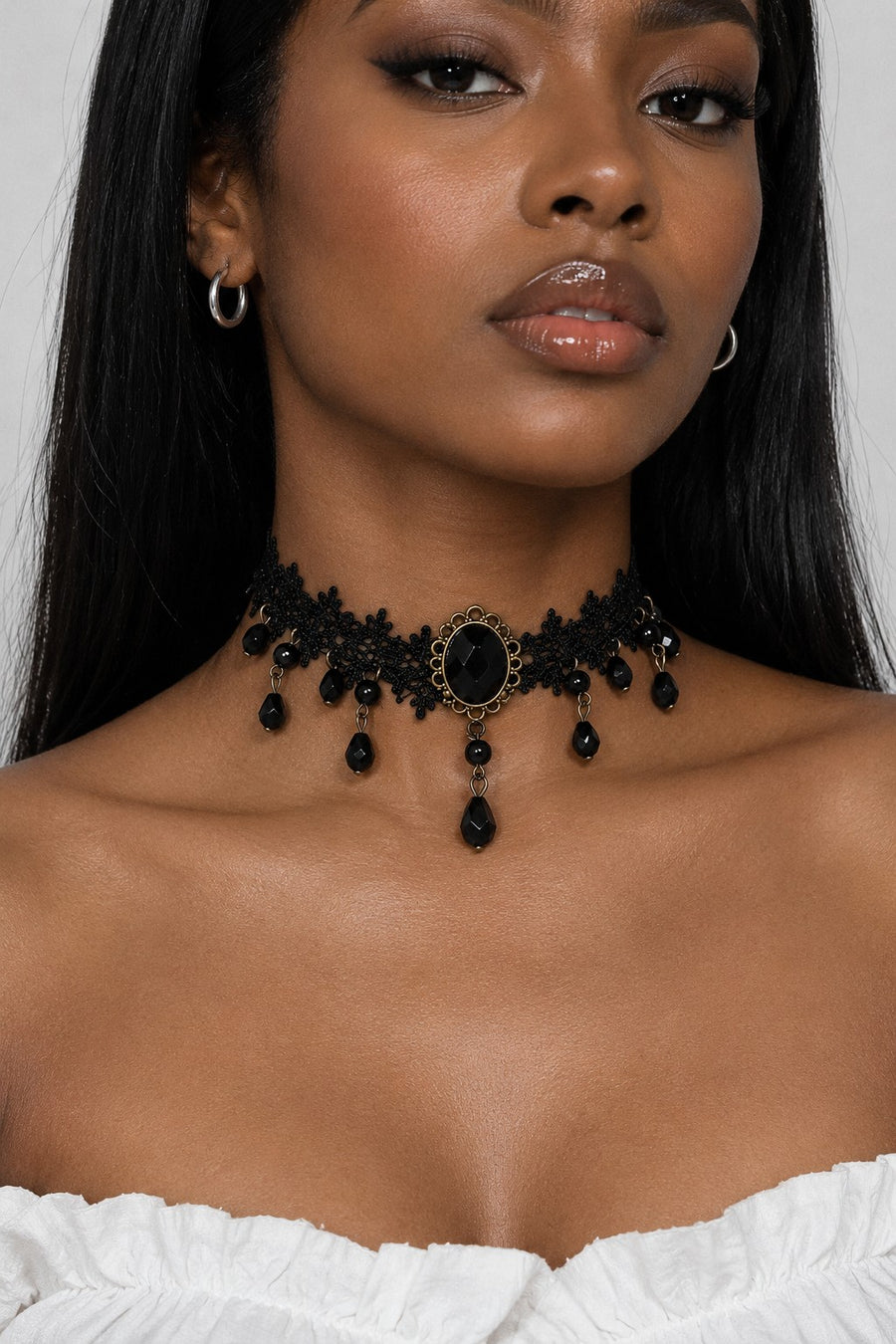 Esmeralda — Lace and Black Bead Choker
