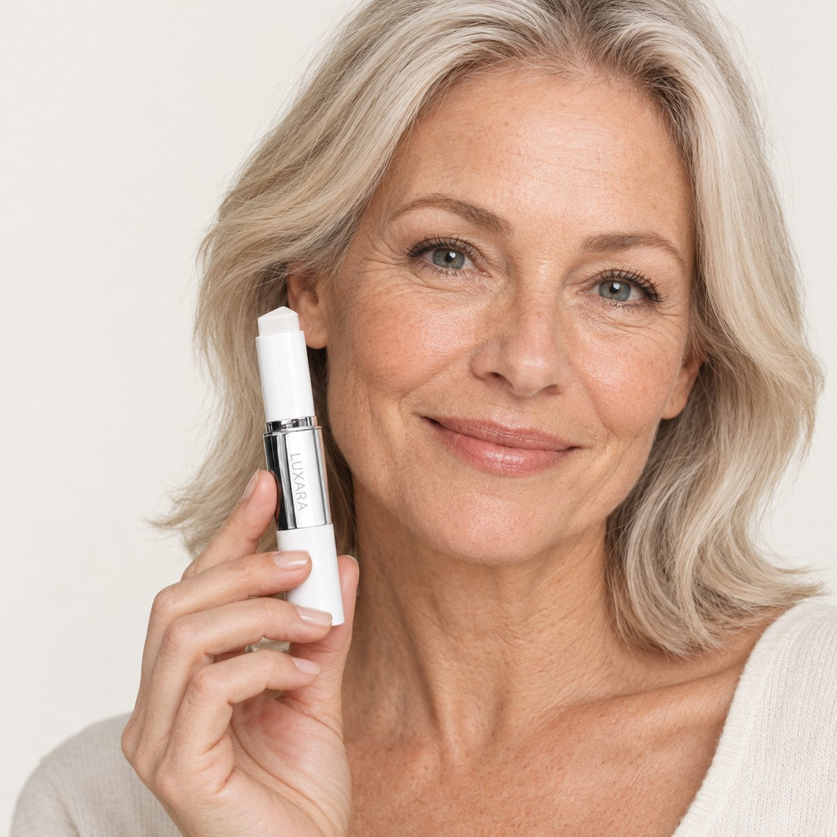 Luxara – Fond de teint adaptatif anti-âge