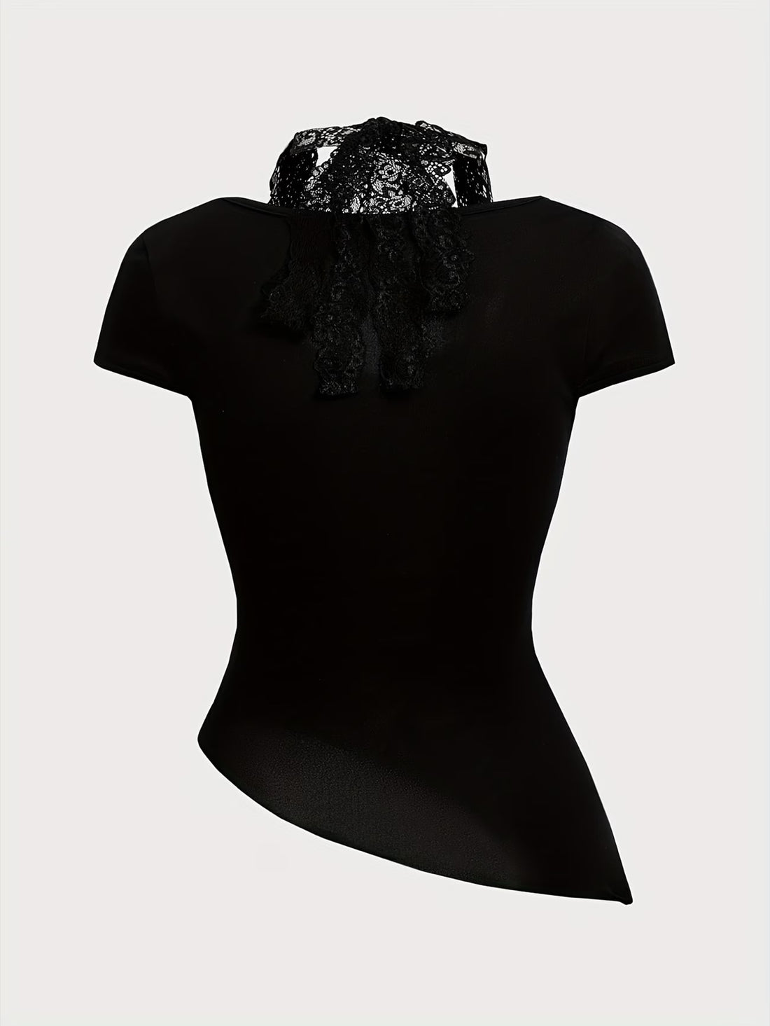 Gemma — T-shirt asymétrique croix bijou