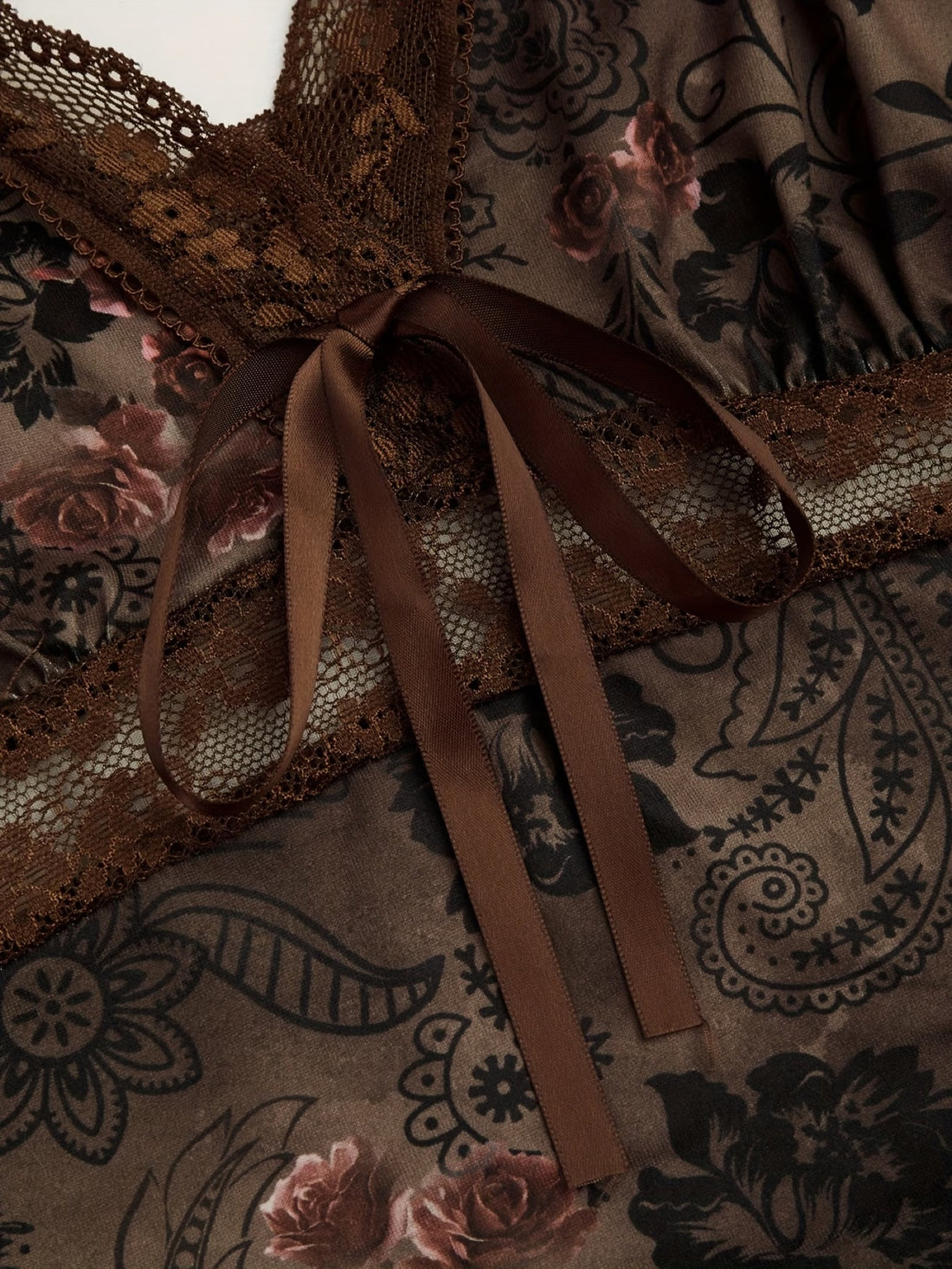 Isadora — Caraco vintage fleuri à dentelle