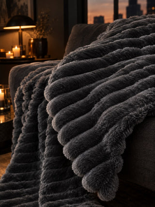 plaid3-anthracite-detail