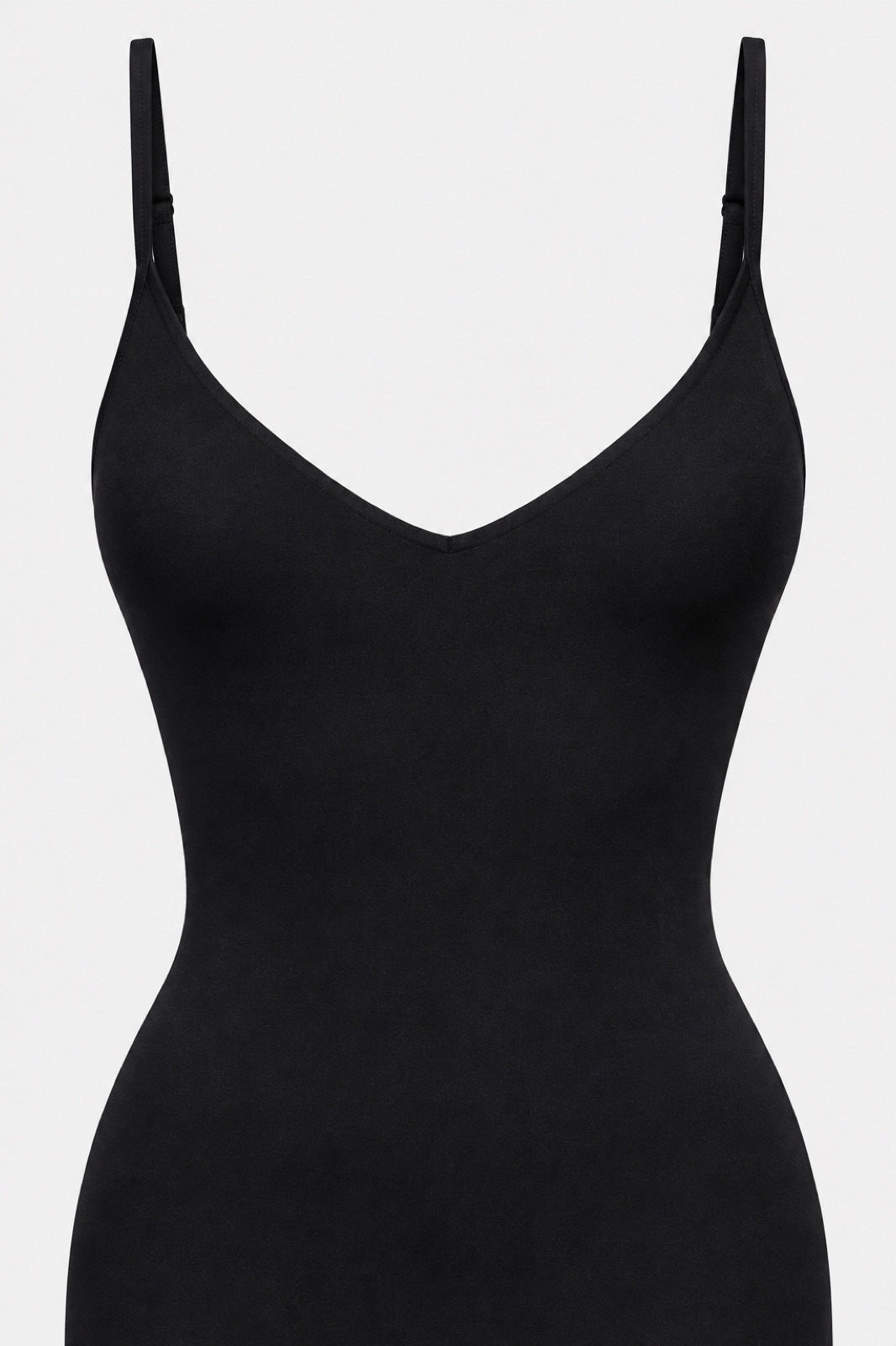 Sybille — Robe midi sculptante col V