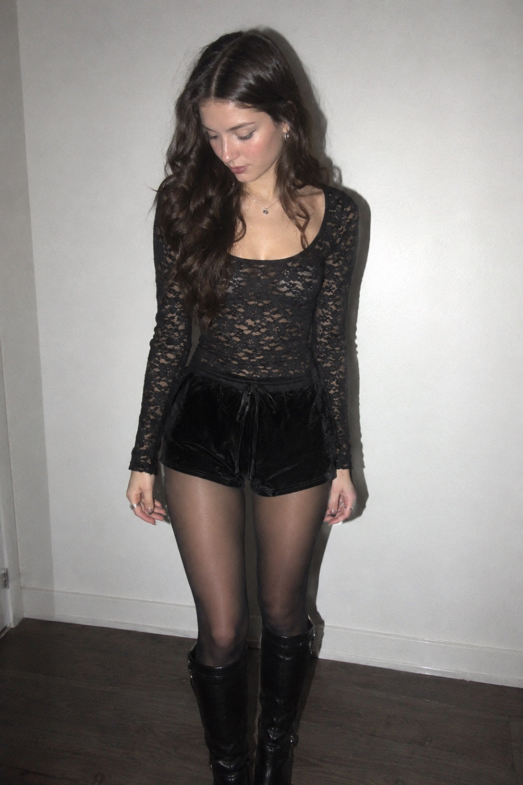 Velvet — Short velours à cordon